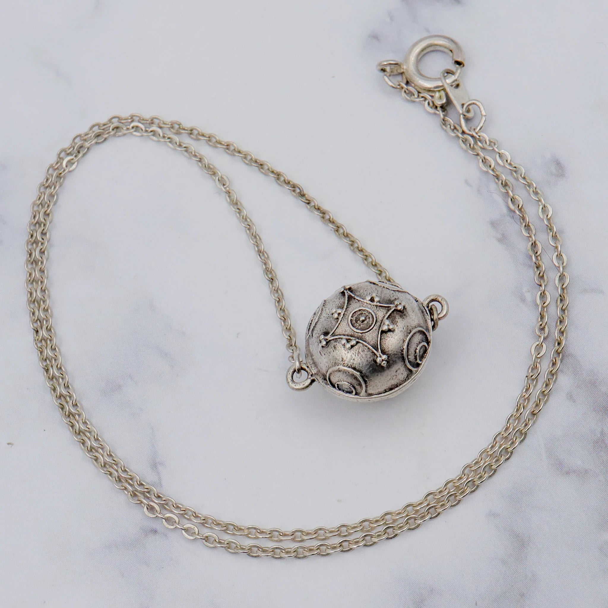 Vintage sterling etruscan style bead pendant necklace, 16"